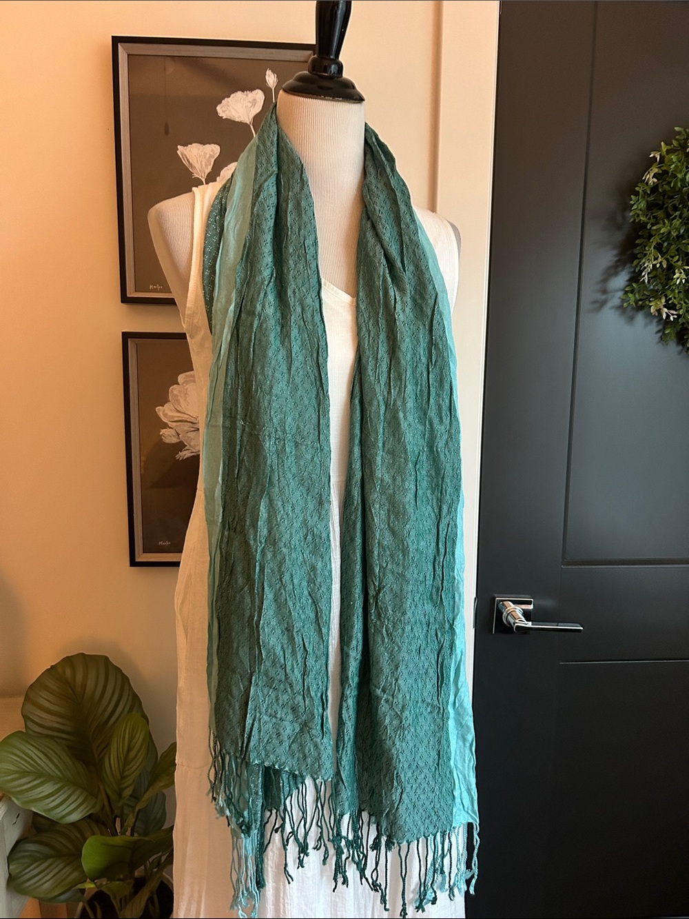 Teal green fringe scarf 25x70"